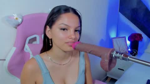 isa_kolins online show from 04-08-26, 11:43