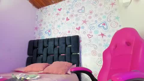 isa_rivas online show from 12-03-25, 12:25