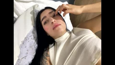 Snapshot of isa_winter_ chatting on 10-12-25, 11:04 instagram isabelvp185 only fans online show from 10-12-25, 11:04