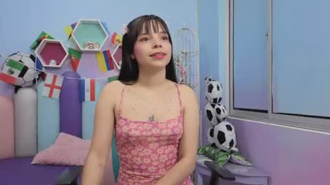 Snapshot of isaa_skinnyy chatting on 06-25-26, 03:39 Isaa Skinny online show from 06-25-26, 03:39