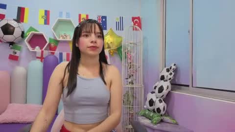 Snapshot of isaa_skinnyy chatting on 07-10-26, 03:44 Isaa Skinny online show from 07-10-26, 03:44