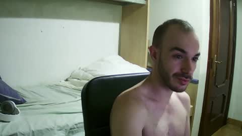Snapshot of isaac99c chatting on 12-11-24, 04:39 Isaac99c online show from 12-11-24, 04:39