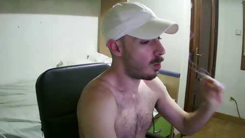 Snapshot of isaac99c chatting on 01-05-25, 04:04 Isaac99c online show from 01-05-25, 04:04