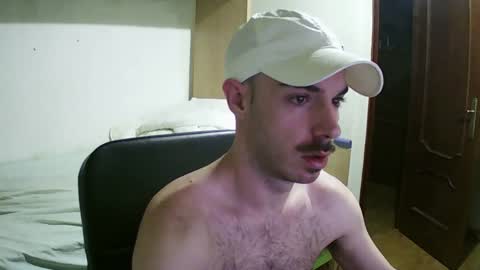 Snapshot of isaac99c chatting on 01-06-25, 11:09 Isaac99c online show from 01-06-25, 11:09