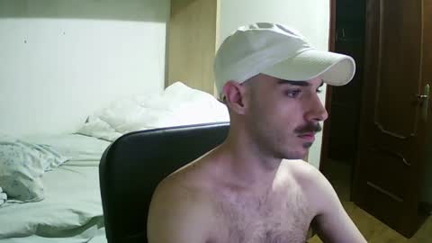 Snapshot of isaac99c chatting on 01-07-25, 04:50 Isaac99c online show from 01-07-25, 04:50
