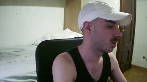 Snapshot of isaac99c chatting on 01-07-25, 07:52 Isaac99c online show from 01-07-25, 07:52