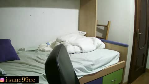 Snapshot of isaac99c chatting on 01-25-25, 05:51 Isaac99c online show from 01-25-25, 05:51