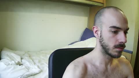 Snapshot of isaac99c chatting on 02-08-25, 08:09 Isaac99c online show from 02-08-25, 08:09