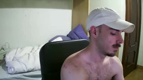 Snapshot of isaac99c chatting on 02-09-25, 07:38 Isaac99c online show from 02-09-25, 07:38