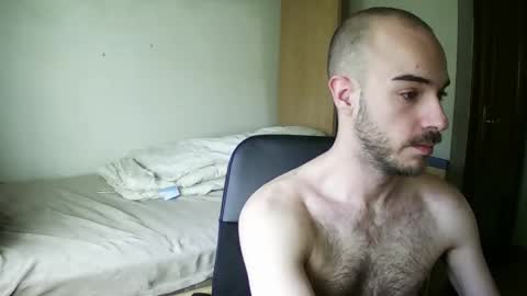 Snapshot of isaac99c chatting on 03-12-25, 03:29 Isaac99c online show from 03-12-25, 03:29