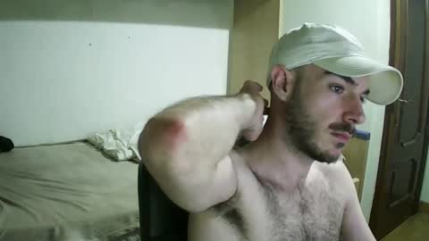 Snapshot of isaac99c chatting on 03-12-25, 07:17 Isaac99c online show from 03-12-25, 07:17