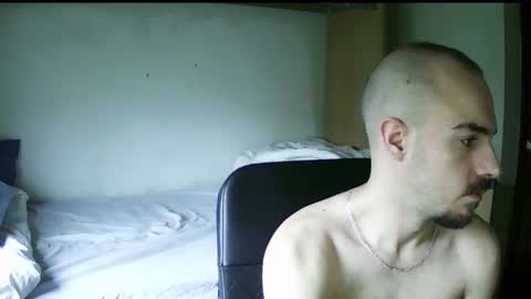 Snapshot of isaac99c chatting on 09-28-25, 02:55 Isaac99c online show from 09-28-25, 02:55