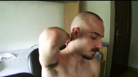 Snapshot of isaac99c chatting on 09-29-25, 08:30 Isaac99c online show from 09-29-25, 08:30