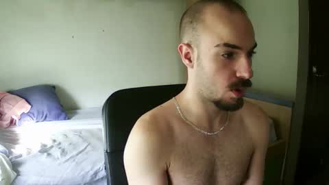 Snapshot of isaac99c chatting on 10-07-25, 08:11 Isaac99c online show from 10-07-25, 08:11