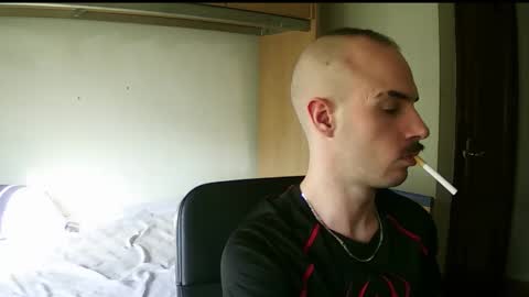 Snapshot of isaac99c chatting on 10-08-25, 08:12 Isaac99c online show from 10-08-25, 08:12