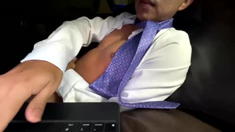 Snapshot of isaac_akamu chatting on 01-13-26, 12:32 isaac_akamu online show from 01-13-26, 12:32