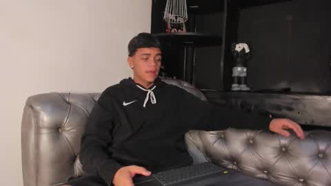 Isaac  online show from 11-29-25, 08:34