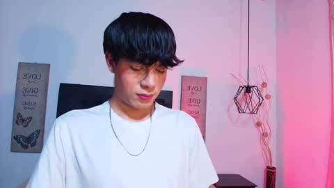 Snapshot of isaac_kurtt chatting on 11-21-25, 07:56 Isaac Kurtt online show from 11-21-25, 07:56