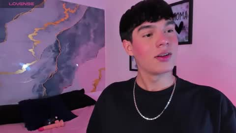 Snapshot of isaac_kurtt chatting on 12-13-25, 08:04 Isaac Kurtt online show from 12-13-25, 08:04