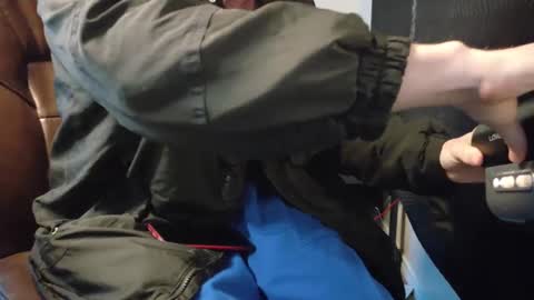 isaac online show from 12-27-24, 02:12