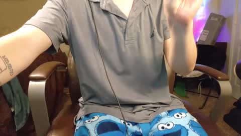 isaac online show from 10-09-25, 01:58