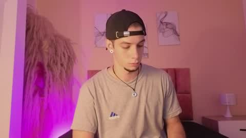 isaacblaze  online show from 05-16-26, 03:47
