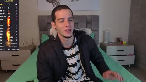 isaacblaze  online show from 06-02-26, 03:52