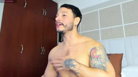 Snapshot of isaacs11 chatting on 07-28-26, 02:13 Isaac Surez online show from 07-28-26, 02:13