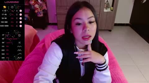 Snapshot of isabeella_24 chatting on 12-12-24, 01:53 Isabella online show from 12-12-24, 01:53