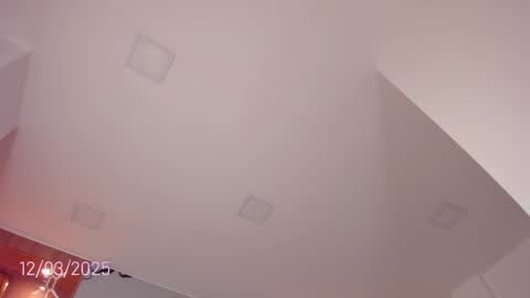 Snapshot of isabel_escorcia chatting on 03-12-25, 11:54 Isabel online show from 03-12-25, 11:54