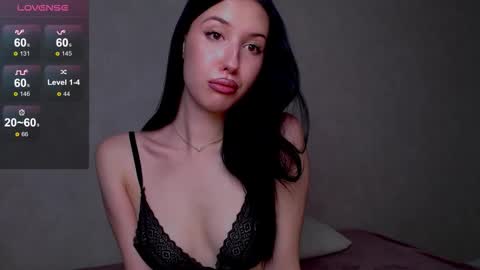 Bella online show from 10-20-25, 12:05