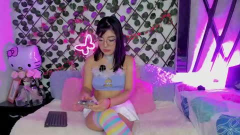 Snapshot of isabel_jamess chatting on 05-30-26, 11:51 Isa online show from 05-30-26, 11:51