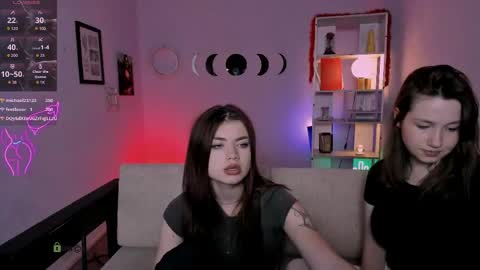 Snapshot of isabel_wave chatting on 05-11-26, 01:22 isabel online show from 05-11-26, 01:22