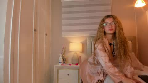 isabela__x online show from 05-08-26, 11:37