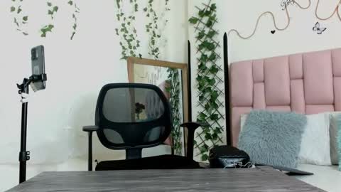 I S A online show from 03-17-26, 01:58