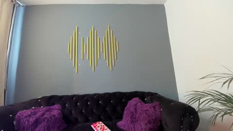  isabela online show from 12-06-24, 03:33