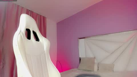 Snapshot of isabela_saenzz chatting on 10-10-25, 03:16 I S A B E L A ISA  online show from 10-10-25, 03:16