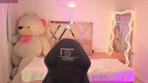 ISABELA  online show from 01-07-26, 11:45