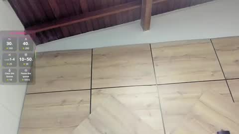  Isabela  online show from 11-07-25, 07:14