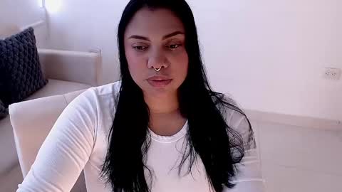 Snapshot of isabelateran chatting on 05-23-26, 06:34 isabelateran online show from 05-23-26, 06:34