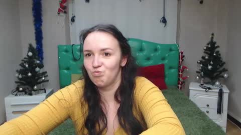 Snapshot of isabelblackberry chatting on 01-06-25, 03:29 IsabelBlackberry online show from 01-06-25, 03:29