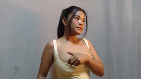Isabell online show from 05-27-26, 08:50