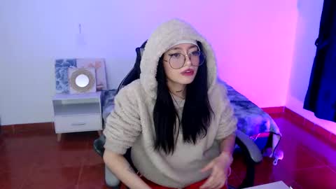 Snapshot of isabella__777 chatting on 11-21-25, 04:22 isabella__777 online show from 11-21-25, 04:22