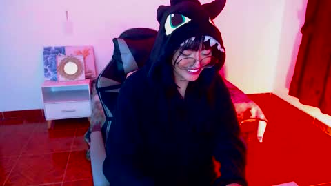 Snapshot of isabella__777 chatting on 11-25-25, 04:34 isabella__777 online show from 11-25-25, 04:34