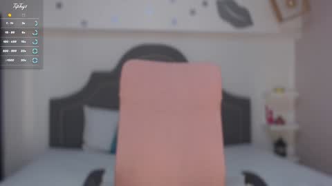 Isa  online show from 01-17-25, 06:44