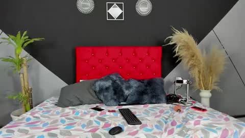 isabella_fire96 online show from 03-12-25, 02:12