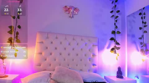 Snapshot of isabella_flowerss chatting on 02-26-25, 02:37 online show from 02-26-25, 02:37