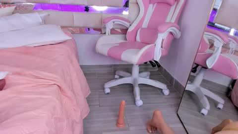 Snapshot of isabella_gomez11 chatting on 01-12-25, 07:31 isabella_gomez11 online show from 01-12-25, 07:31