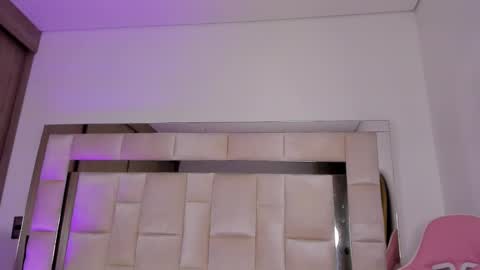 Snapshot of isabella_gomez11 chatting on 02-03-25, 09:39 isabella_gomez11 online show from 02-03-25, 09:39