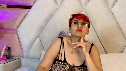 Snapshot of isabella_luxet chatting on 05-30-26, 08:06 isabella_luxet online show from 05-30-26, 08:06